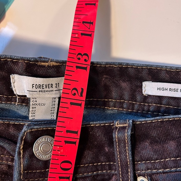 Forever 21 Women's High Rise Slim Fit Flare Leg Flocked Jeans NWOT Sz 28 - Picture 10 of 12